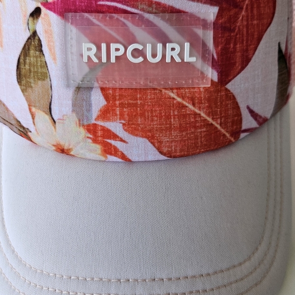🌺 Hawaiian Print Light Pink Rip Curl Trucker Hat 🌺 - Picture 5 of 5